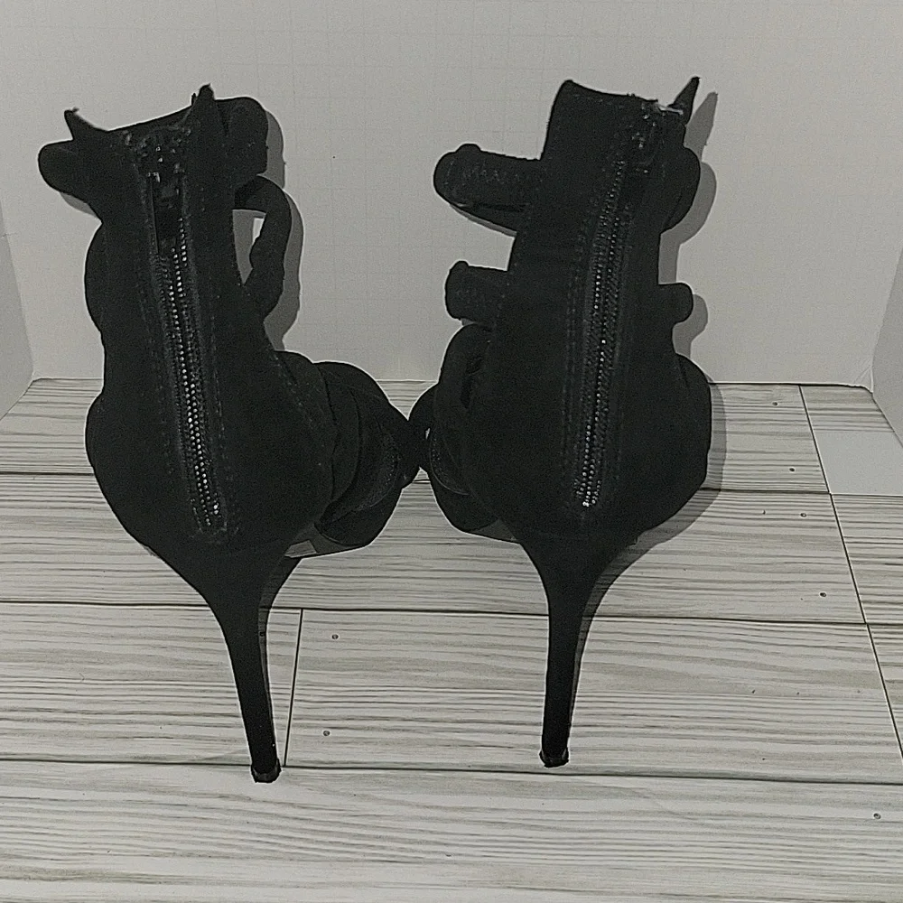 Olivia Ferragamo - Picture 3 of 9
